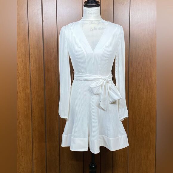 Milly Pleated Belted Long Sleeve Dress size 0 - Picture 3 of 10